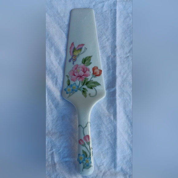 Vintage Ceramic Cake Server Butterfly & Floral on white - Picture 2 of 8